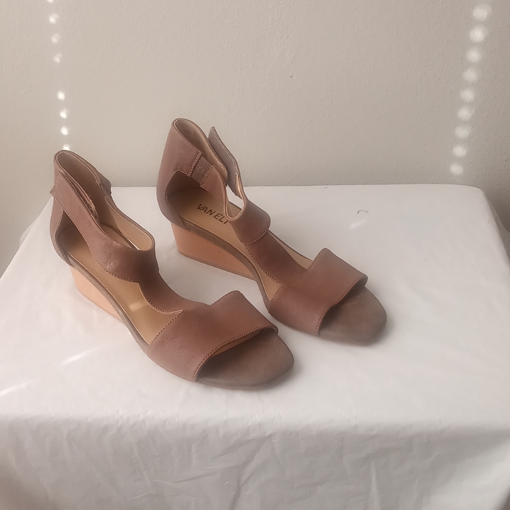 Vaneli Sandals